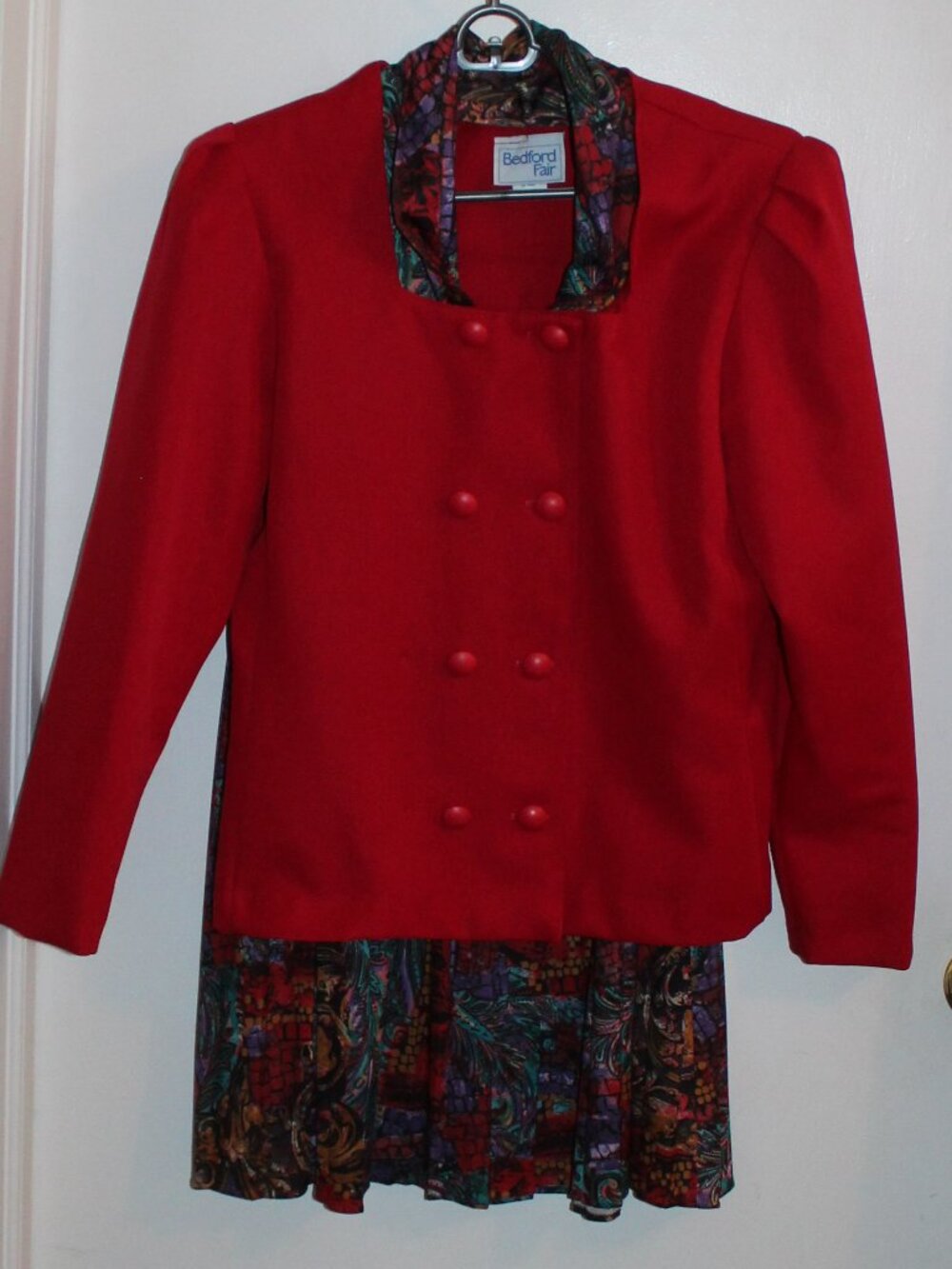 Vintage two-piece women's skirtset, solid red long-sleeve jacket, floral skirt